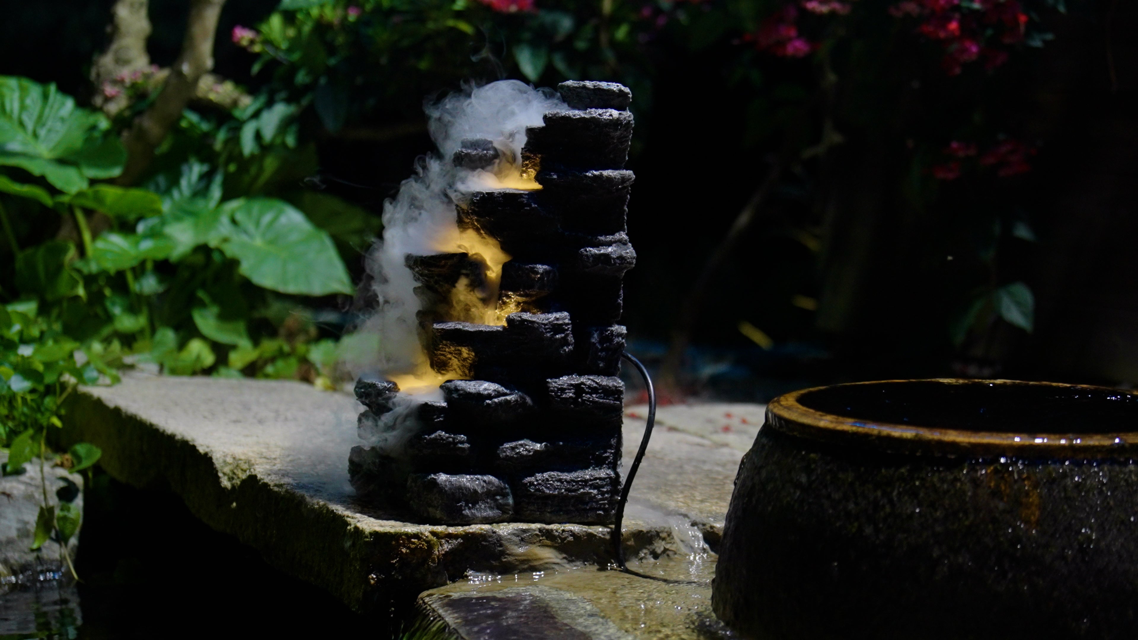 Transform Your Garden: 10 Elegant Water Feature Designs