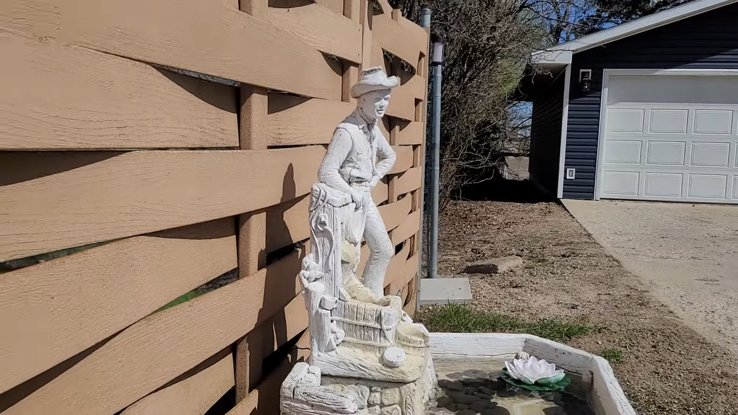 Yardwork Vlog - Restoring An Old Water Fountain Using Poposoap Solar Water Pump